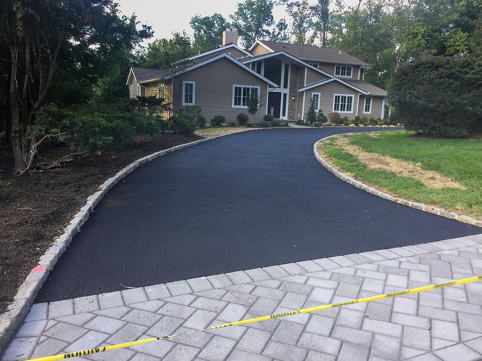 What is the Best Layout for a Pavers Patio in Short Hills, NJ?